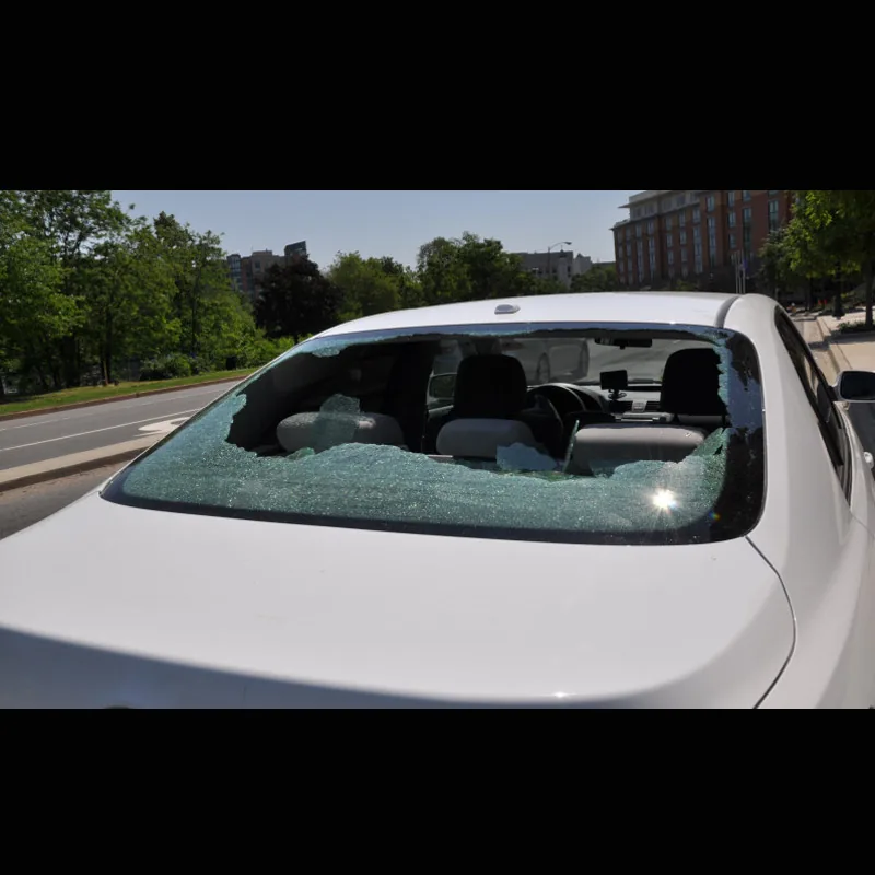 Vehicle back window glass replacement